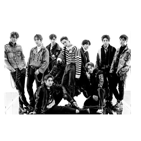 World E Bazaar EXO Poster | K-POP Poster : Amazon.in: Home & Kitchen