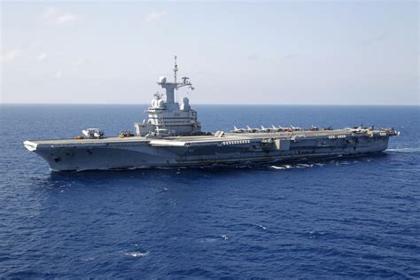 Charlie Hebdo: France deploys flagship aircraft carrier Charles de ...