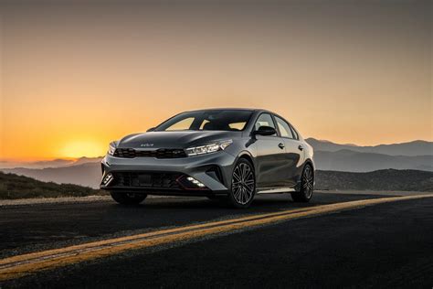2022 Kia Forte looks great with new styling, added safety and infotainment tech - CNET