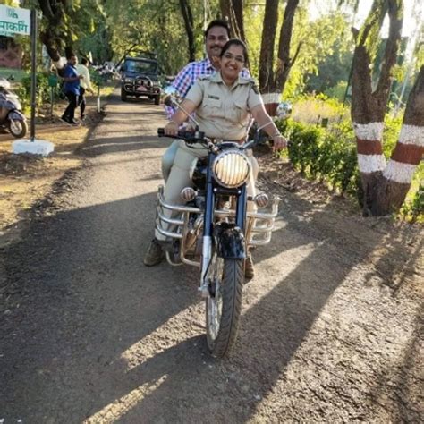 महाराष्ट्र में महिला अधिकारी खुदकुशी केस में आईएफएस अधिकारी गिरफ्तार ...