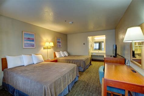 RODEWAY INN SACRAMENTO - UNIVERSITY AREA - Hotel Reviews & Photos ...
