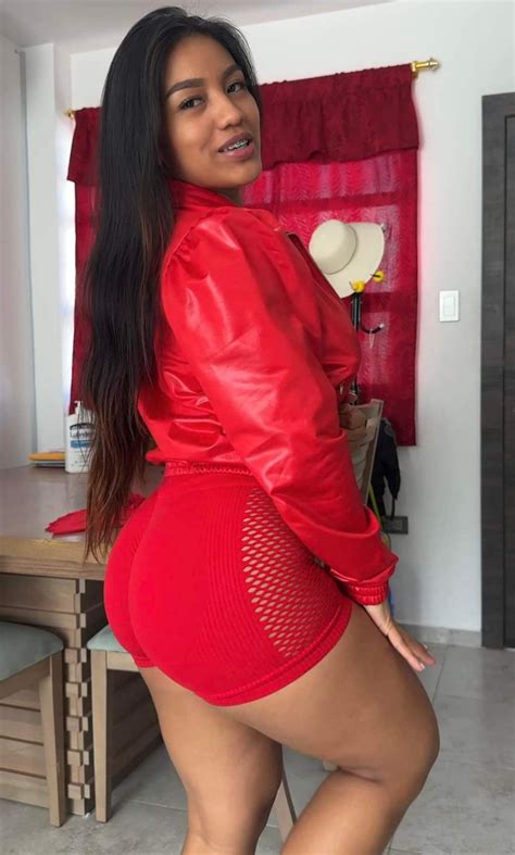 Karo_Vargas : r/GirlsHots2024