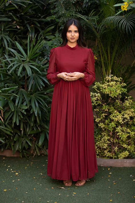 Maroon High Neck Gown – Panila Fashion