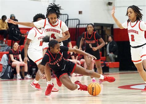 Basketball roundup: Saraland girls rally in second half to down ...
