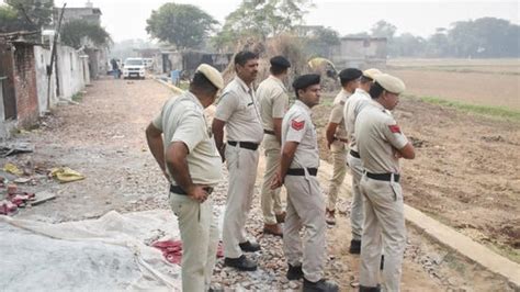 Severed head, leg of minor girl recovered along expressway near Haryana ...