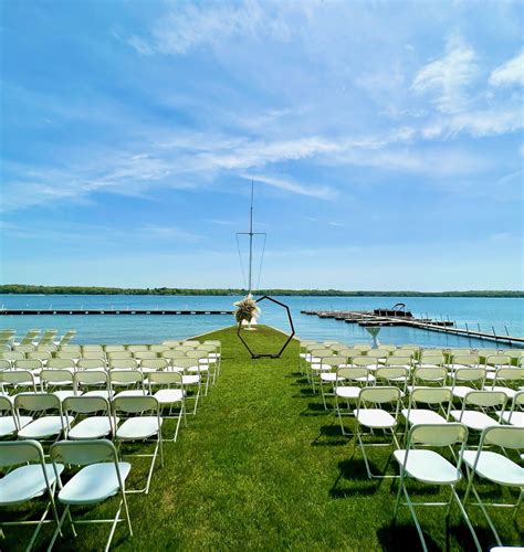 Lakefront Wedding Venue in Southwest Michigan — Gull Lake Country Club