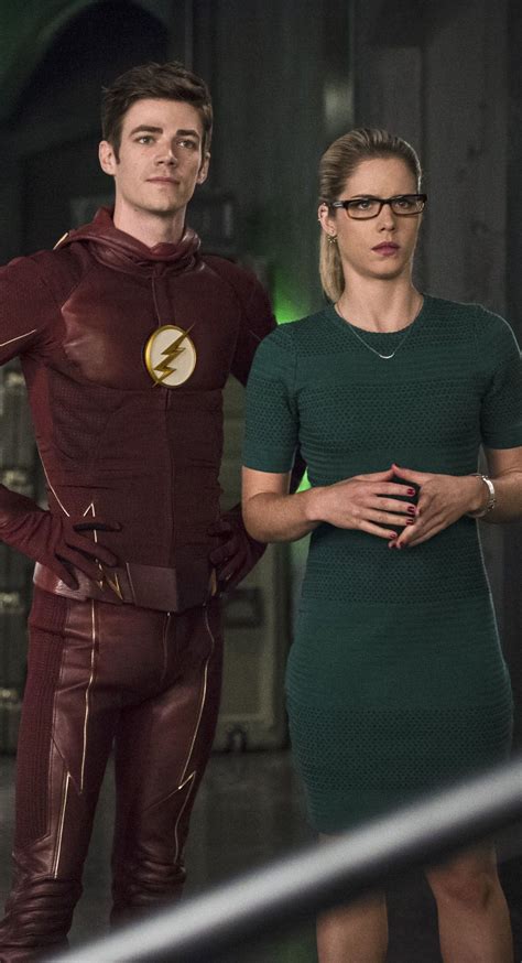 The Flash 2x08 - Barry & Felicity | The flash grant gustin, The flash ...