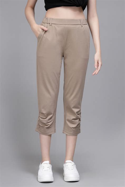 Beige Cotton Blend Solid Capri – Global Republic