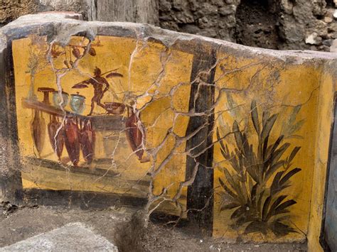 Photos Surface Of A Beautifully Preserved Ancient Roman Fast Food Stand ...