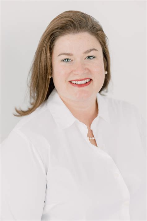 Lara Thornbury | Real Estate Agent in Lexington, KY - Homes.com