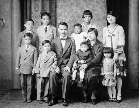 Wealthy Chinese Families: Lifestyle, Culture & Impact