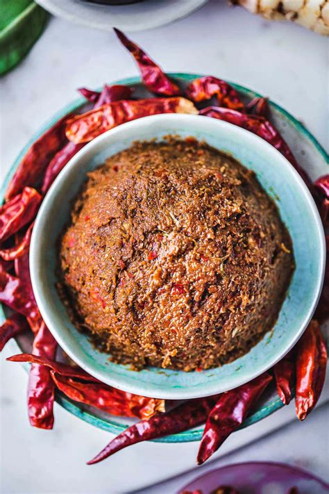 Prik Khing Thai Curry Paste, แกงพริกขิง - Simply Suwanee