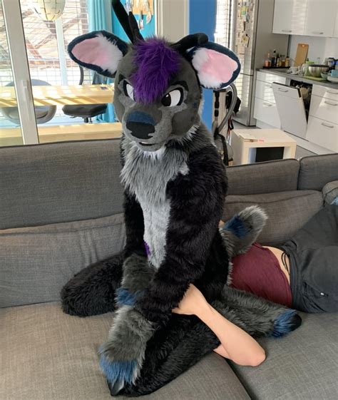 fursuit_facesitting