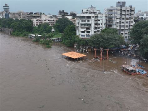 Two inches of rain in two hours in Surat