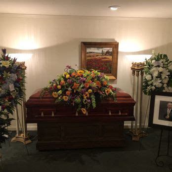 MEMPHIS FUNERAL HOME - Updated January 2026 - 38 Photos - 5599 Poplar ...