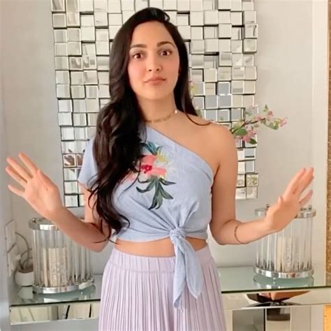 Kiara Advani’s romantic one-shoulder crop top is perfect for your next ...