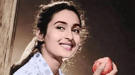 Popular moms of Hindi Cinema in 80s and 90s who made movies unforgettable