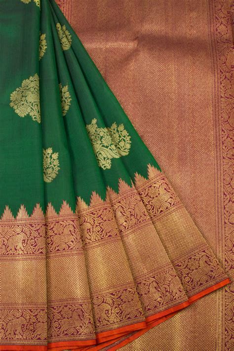 Pure Zari Kanjivaram Silk Saree - Stunned Motifs & Golden Borders ...