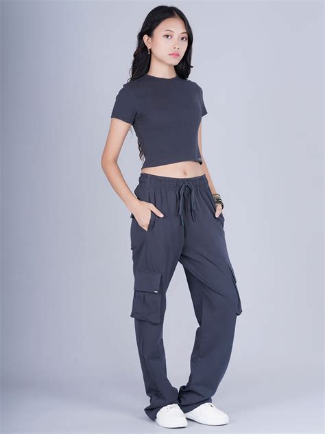 Dark Grey Ribbed Half Sleeve Crop Top | PRONK – pronk.in
