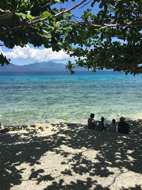 EMPONET BARTON BEACH RESORT (Higatangan Island) - Lodge Reviews ...