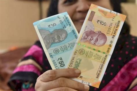 Fake notes of 50, 200 in circulation, RBI informs how to identify them ...