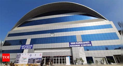 PM Modi inaugurates redeveloped Rani Kamlapati Railway Station in ...