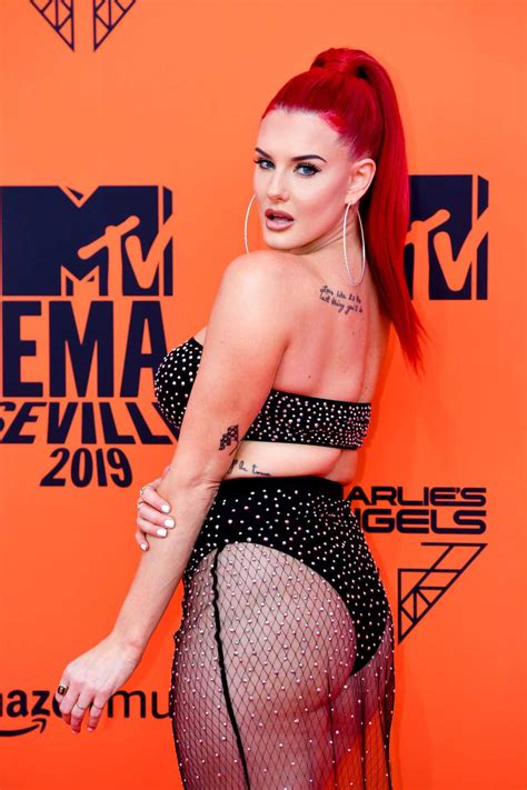 Justina Valentine Attends MTV Europe Music Awards in Seville 11/03/2019-5 – LACELEBS.CO