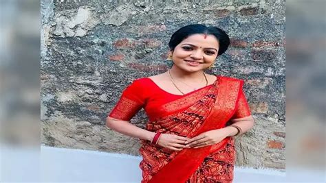 VJ Chithra: சாரிடா தம்பி... மன்னிப்பு கேட்ட விஜே சித்ரா... ஏன்னு ...