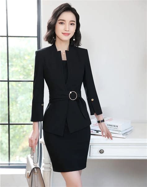 Ladies Formal Suits 的图像结果
