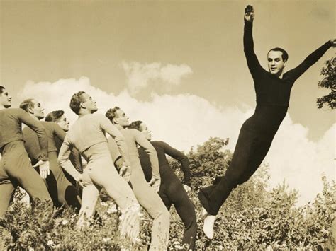 Dance We Must | Meer