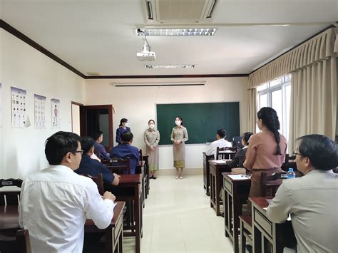 【孔子学院】老挝国立大学孔子学院为老挝国家政治行政学院学员开展中文培训-广西民族大学网站