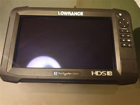 Lowrance HDS Carbon 9er 7er 3D Structurescan Box in Frankfurt am Main ...