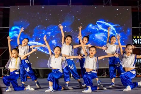 威海市人民政府 高区 【文化进万家】 2023年度舞蹈大赛圆满举办