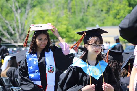 List of Gardner High School graduates