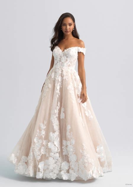Snow White Off-Shoulder Ballgown | Disney's Fairy Tale Weddings