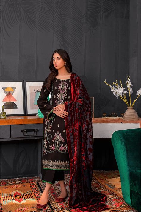 Lala Brocade Winter Collection (with Palachi Shawl) – EMMA – YourLibaas
