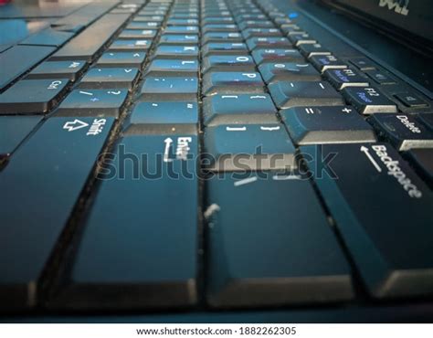 Computer Keyboard Side View 的图像结果