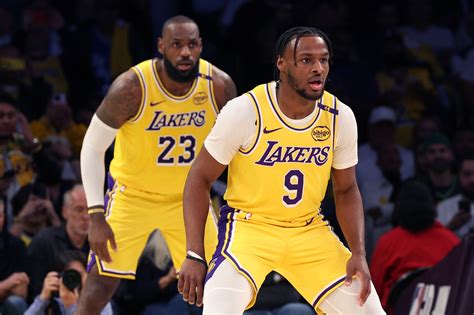 NBA: LeBron cumple su sueño, juega con su hijo Bronny y ya son historia ...