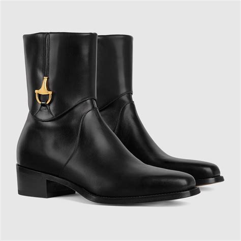 GUCCI Men's ankle boot with Horsebit detail | REVERSIBLE