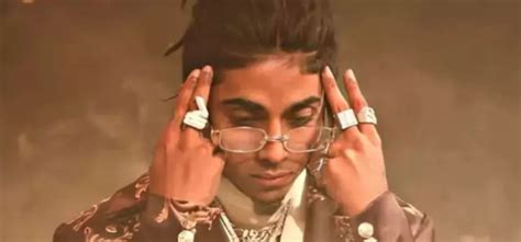 Kotak Bank Withdraws Tanmay Bhat's Ad, SRK Reveals First Valentine’s ...