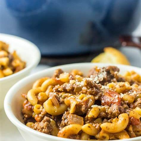 https://www.thisisnotdietfood.com/wp-content/uploads/2022/10/oldfashionedgoulash-08-1320x1980.jpg