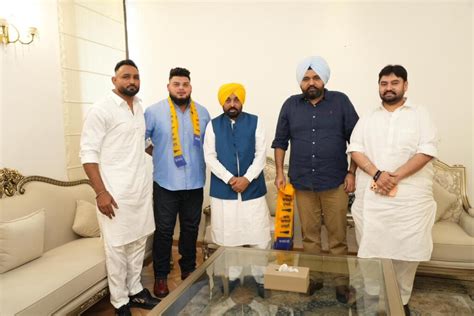 Rustum-e-Hind wrestler Pritpal Phagwara joins AAP - Punjabi News ...