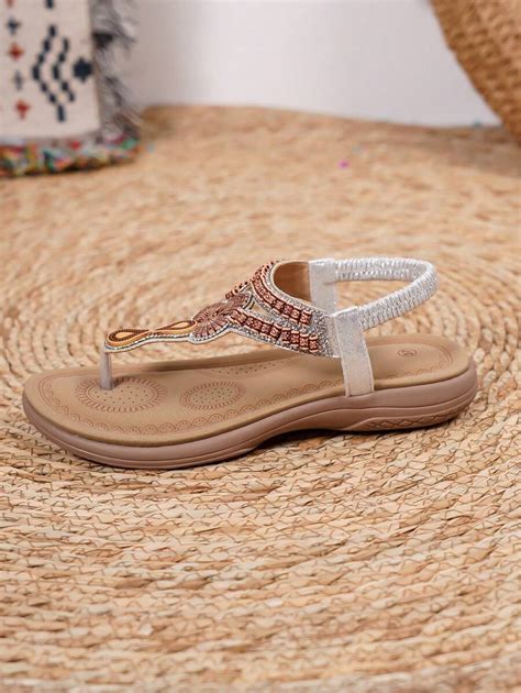 Sandálias rasteiras com Tira entre os Dedos e Flores de Diamante 2025 ...