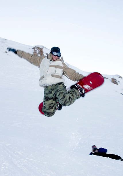 Snowboarding Halfpipe 的图像结果