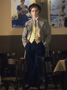 christian bale swing 17 best images about swing on robert christian bale swing 17 best images about swing on robert