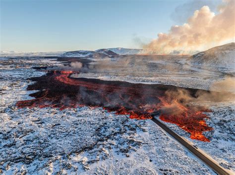 See Photos of Iceland's Latest Spectacular Volcanic Eruption
