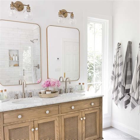 8 Bathroom Mirror Ideas to Make Your Space Shine! - Driven by Decor