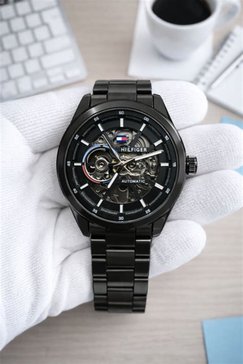 Men's Watch – ASSORTED WEAR