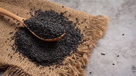 உடல் எடை மட்டுமல்ல, எந்த நோயும் வராம இருக்க கருஞ்சீரகம் ஓமம் வெந்தயத்தை ...