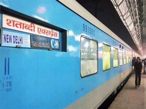 Which is The Fastest Train in India, Check Top 10 India's High Speed ...